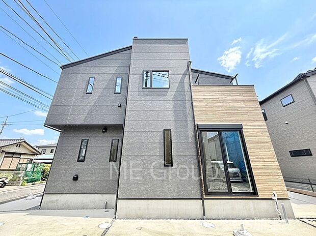 洗練された外観、上質な住空間が広がる室内は永く安心して過ごせる住居です。 