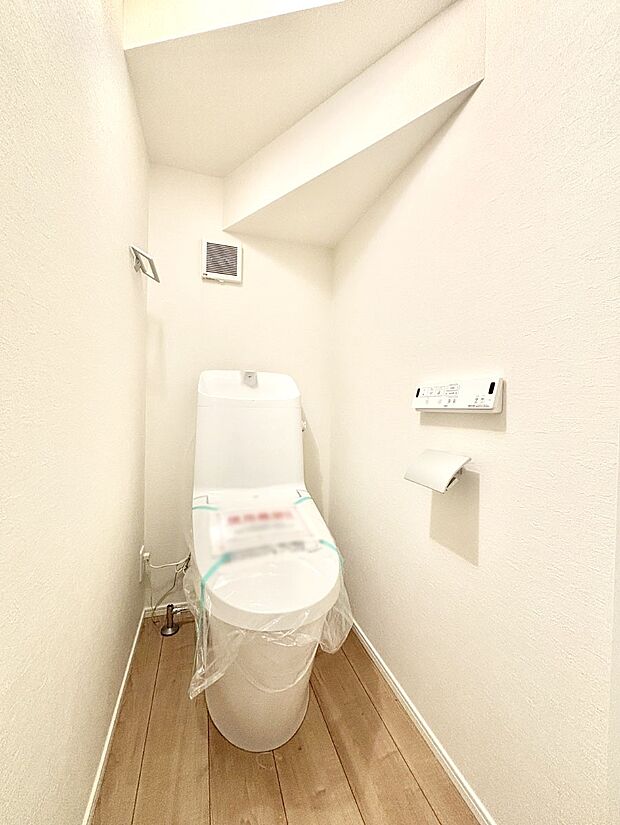 トイレは安心の2箇所！朝のバタバタも一安心です。 