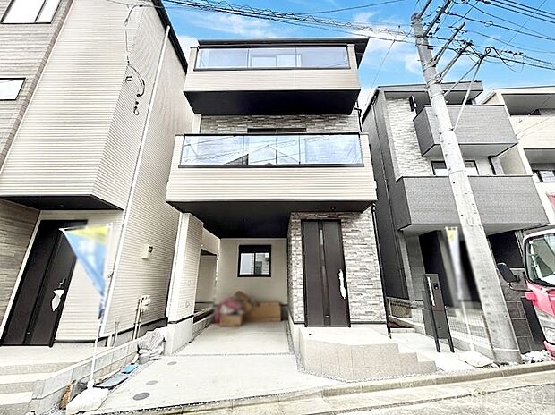 たっぷりの陽光と心地よい風が舞い込む住まい