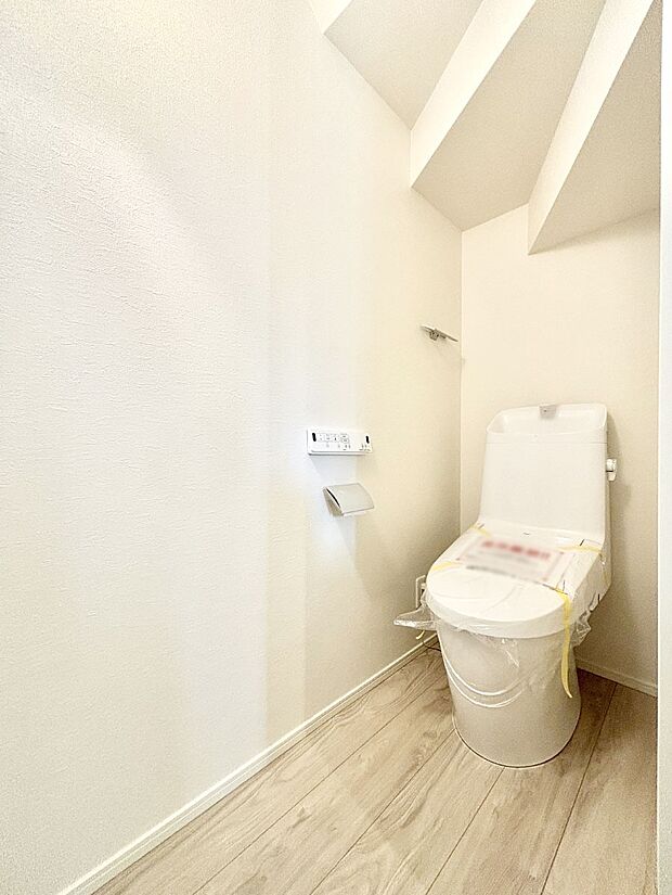トイレは安心の2箇所!朝のバタバタも一安心です。