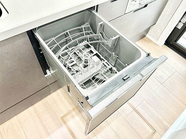 面倒なお片づけは食洗機にお任せ!家事の負担が減って、時間にも気持ちにもゆとりができます。