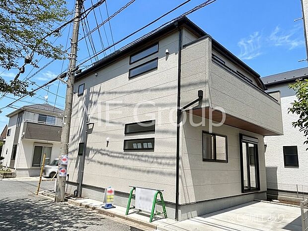 たっぷりの陽光と開放感に包まれる明るい住まい