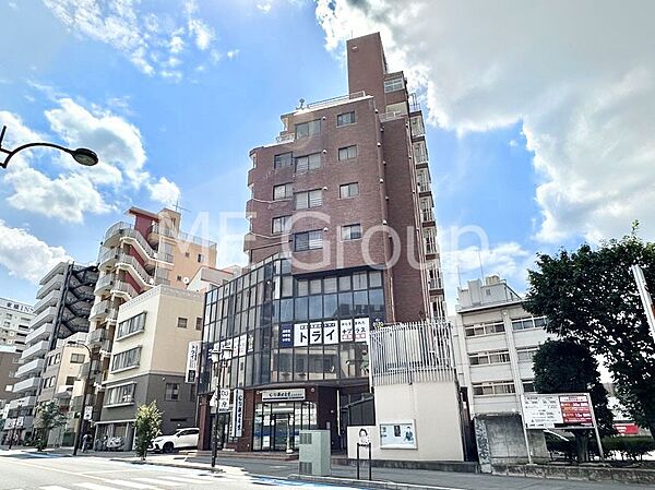 溢れる陽光でご家族の笑顔も輝く
