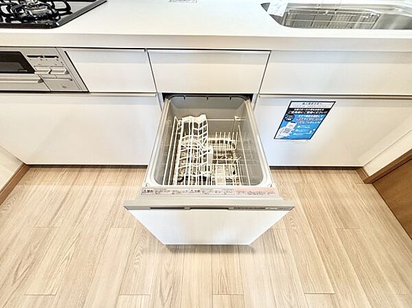 面倒なお片づけは食洗機にお任せ！家事の負担が減って、時間にも気持ちにもゆとりができます。