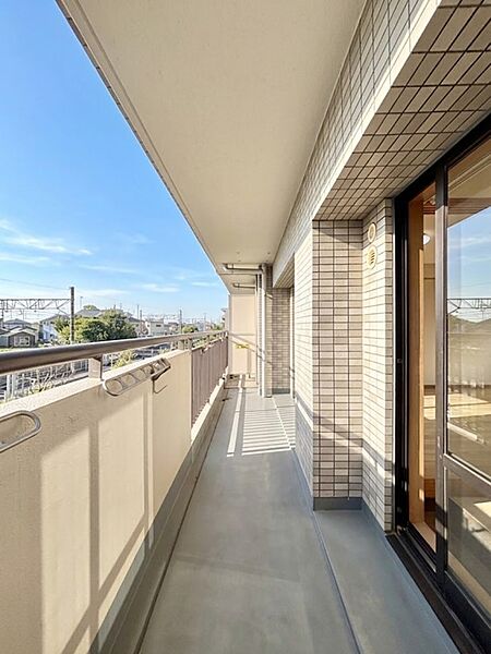 心地よい風を感じながらお洗濯物が干せそうです