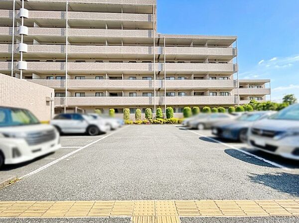 駐車場（空き状況は都度ご確認ください）