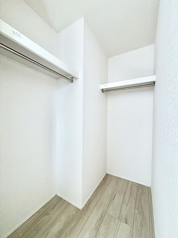 毎日の服選びが楽しくなるウォークインクローゼット