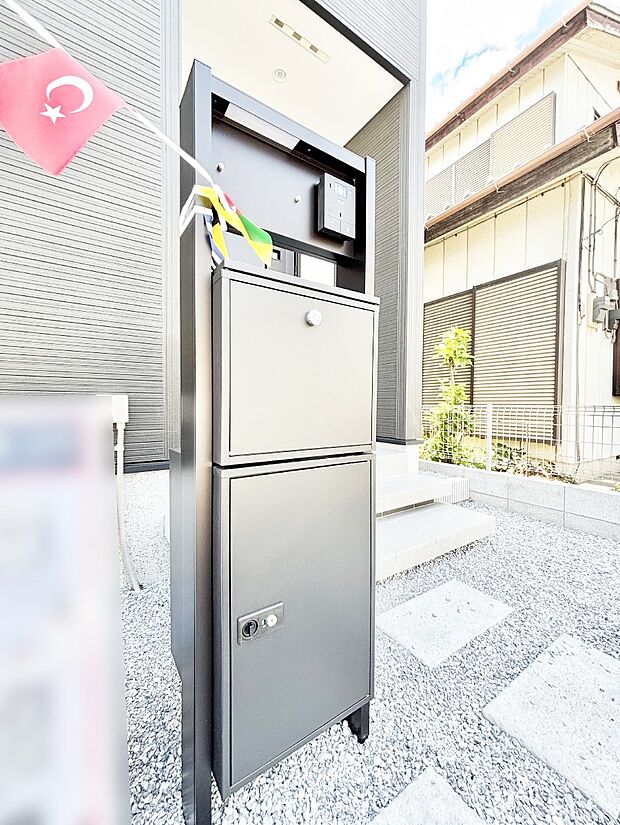 表札・インターホン・ポストをひとつに集約