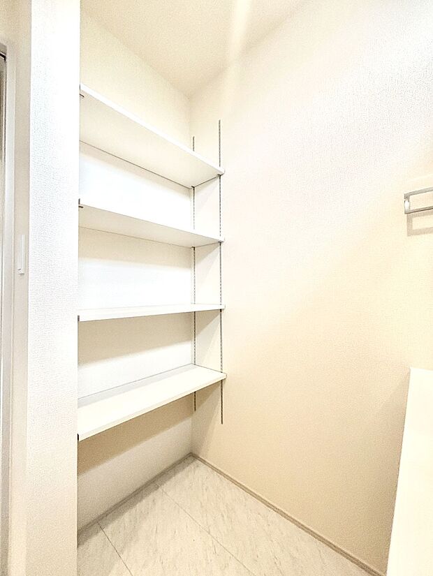 便利なリネン庫で、スッキリした使いやすい洗面室に  