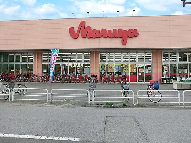 スーパー 800m マルヤ豊春店
