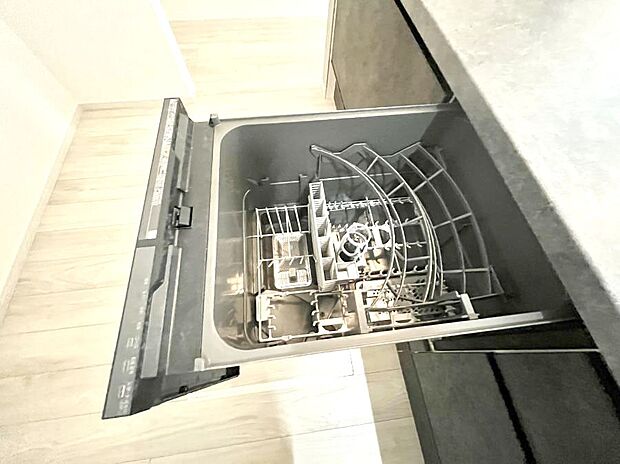 面倒なお片づけは食洗機にお任せ!家事の負担が減って、時間にも気持ちにもゆとりができます。