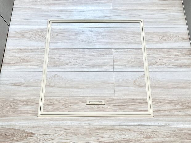 床下収納付き!日用品・非常用品の収納にも大活躍。