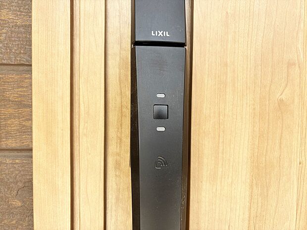 スマートに開錠できる電子キー