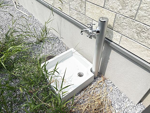 ガーデニングやお掃除に便利な外水栓