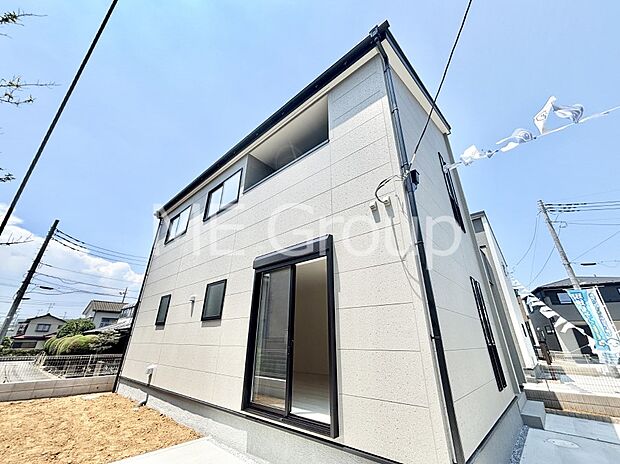 たっぷりの陽光と心地よい風が舞い込む住まい