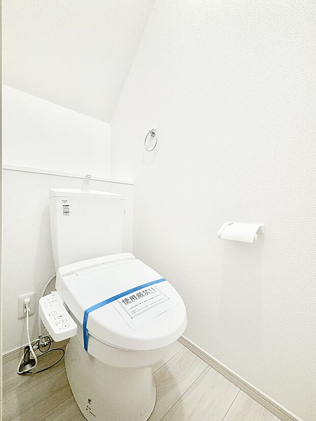トイレは安心の2箇所!朝のバタバタも一安心です。