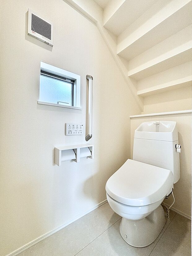 トイレは1階と2階それぞれに配置されていてとても便利です。