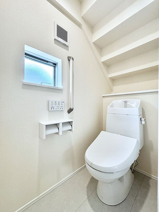 トイレは1階と2階それぞれに配置されていてとても便利です。