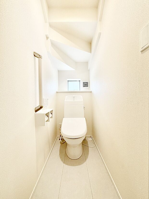 トイレは安心の2箇所!朝のバタバタも一安心です。