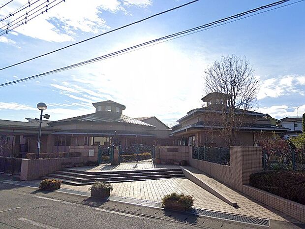 幼稚園・保育園 640m 伊奈はなぞの幼稚園
