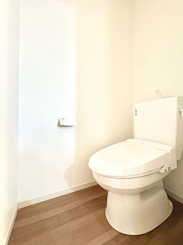 トイレは1階と2階それぞれに配置されていてとても便利です。 