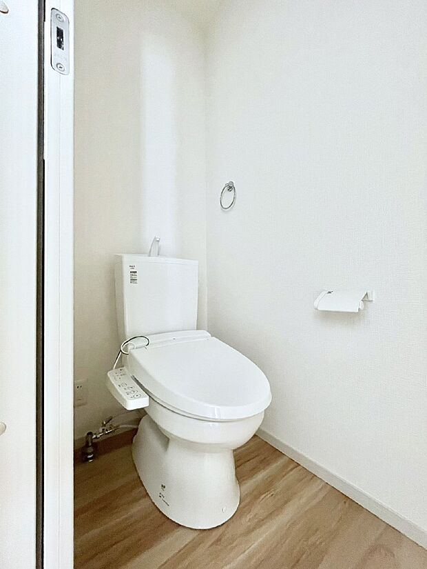 トイレは1階と2階それぞれに配置されていてとても便利です。 