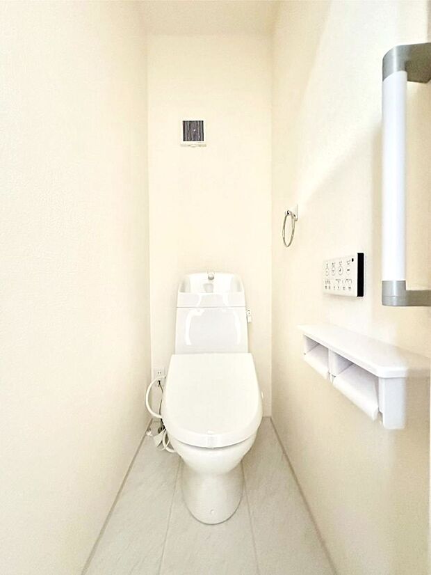 トイレは1階と2階それぞれに配置されていてとても便利です。
