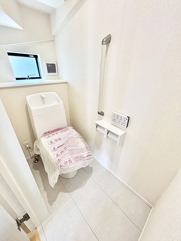 ウォシュレット付きトイレが1階と2階それぞれに配置されていてとても便利です。 