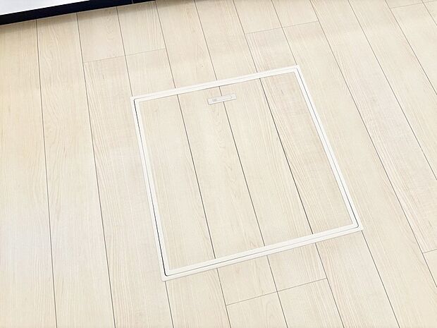 床下収納付き！日用品・非常用品の収納にも大活躍。