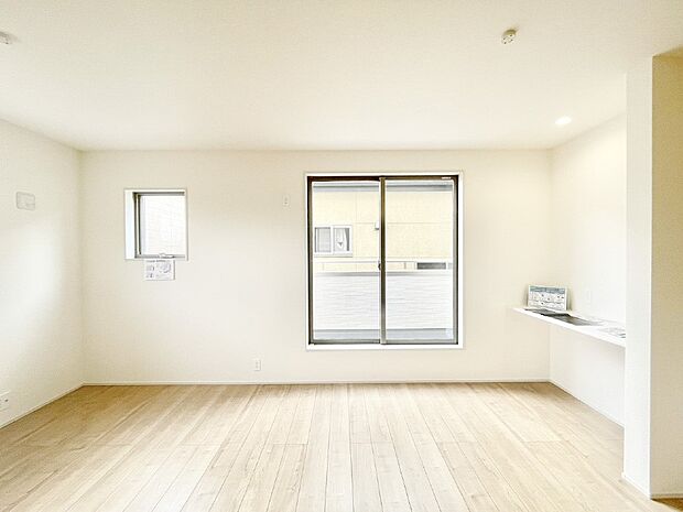 家族の笑顔が自然と生まれてくる、そんな雰囲気のダイニングに仕上がっています