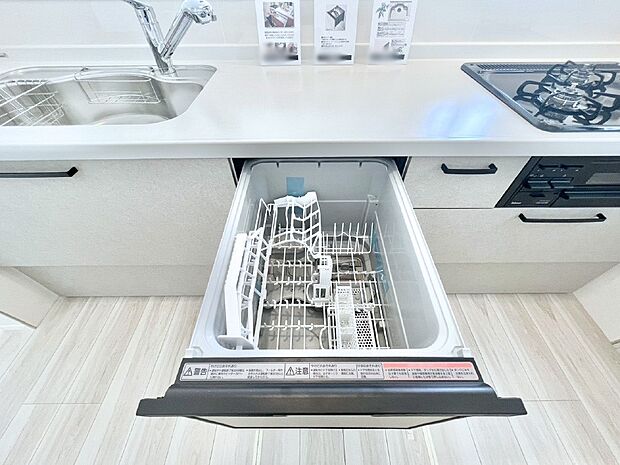 面倒なお片づけは食洗機にお任せ!家事の負担が減って、時間にも気持ちにもゆとりができます。
