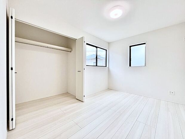 収納が充実しているので居住スペースを広々使えます