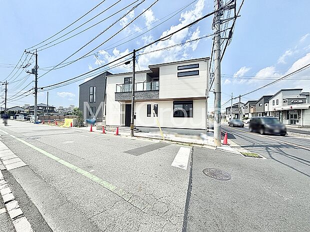 陽光と開放感に恵まれた角地。ここから始まる新生活を応援いたします！