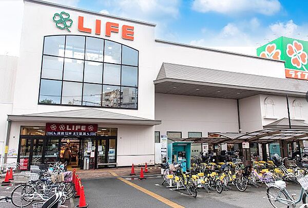 スーパー 750m ライフ石神井公園店