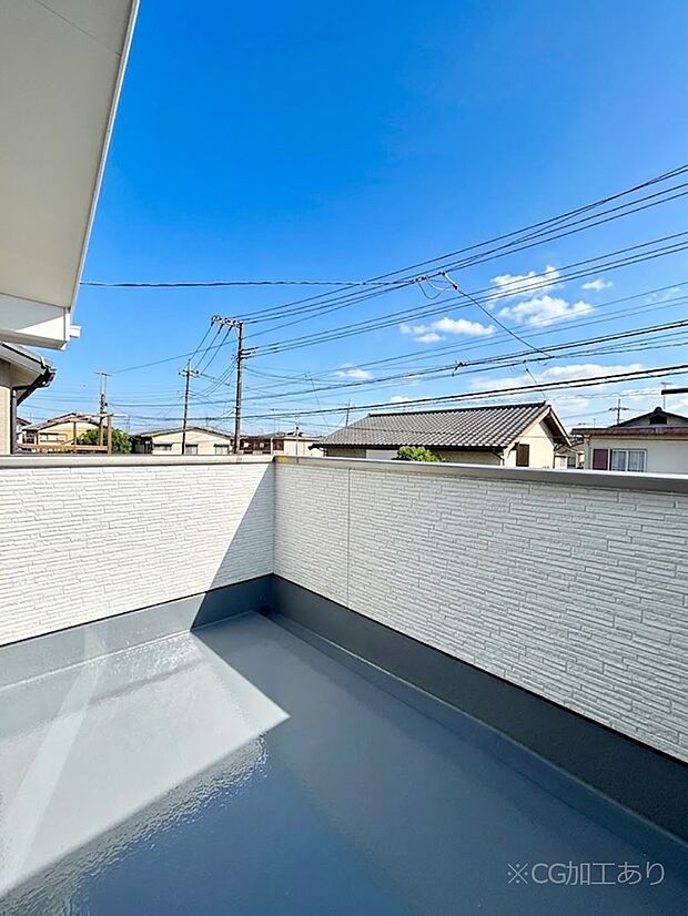 ゆったりバルコニーだから沢山お洗濯ものを干せます。