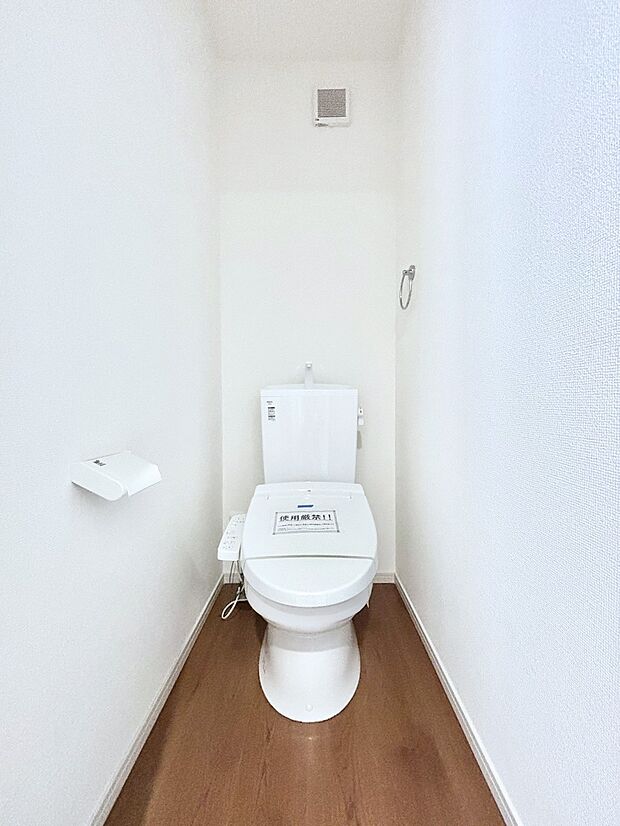 トイレは安心の2ヶ所!朝のバタバタも一安心です。