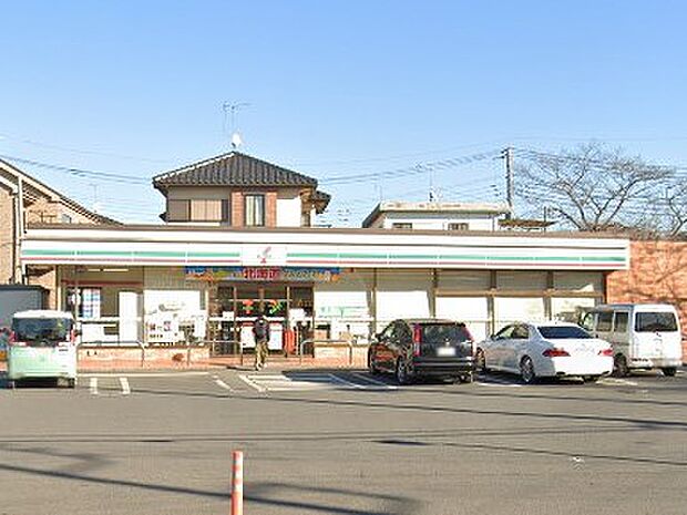 コンビニ 70m セブン-イレブン 春日部米島店
