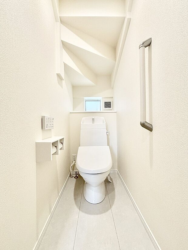 トイレは安心の2箇所!朝のバタバタも一安心です。