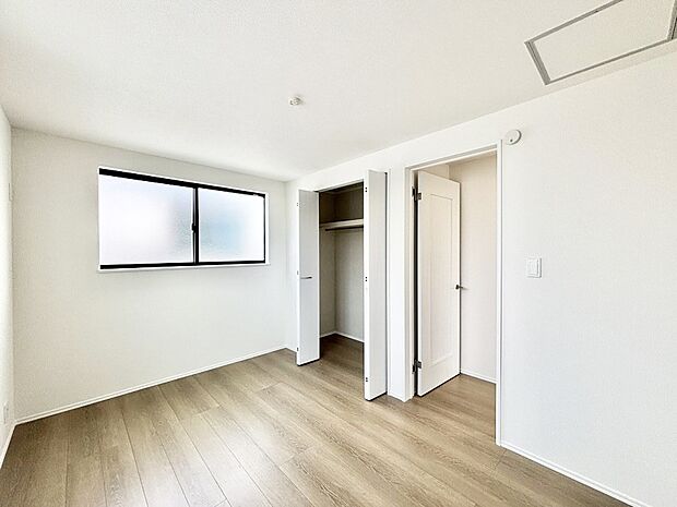 子供部屋にもおすすめな収納スペースたっぷりの居室