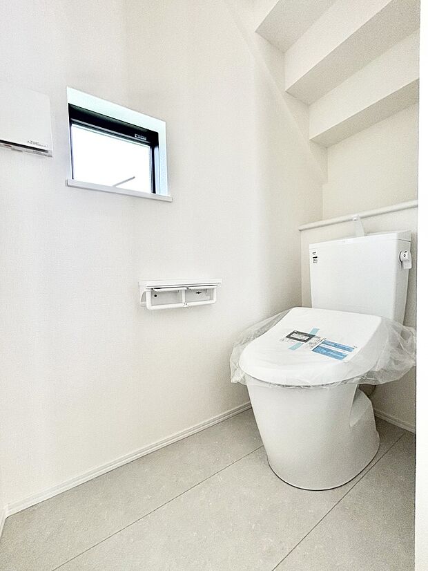 トイレは安心の2箇所!朝のバタバタも一安心です。