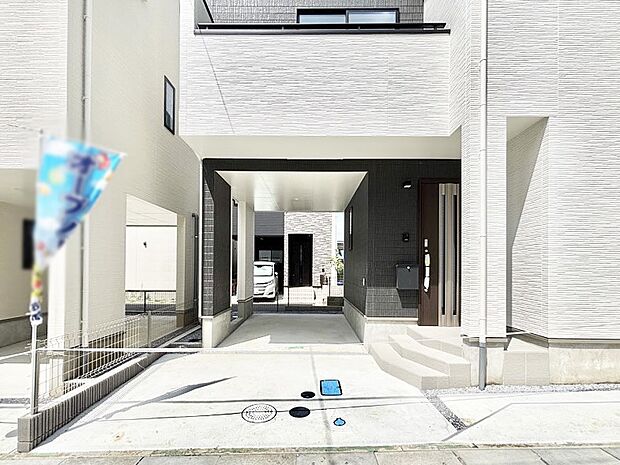 ビルトインタイプは大切なお車を傷や汚れから守ることができます。