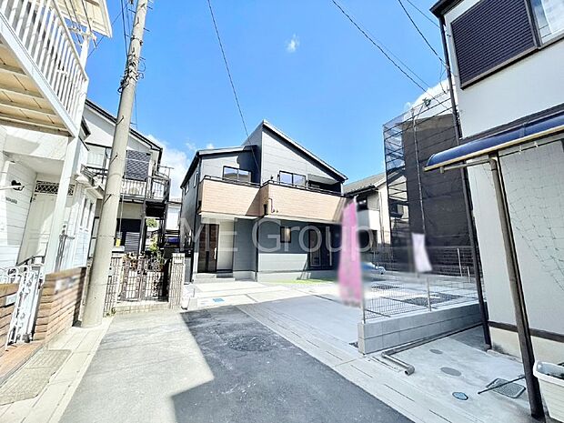前面道路はきちんと整備されています