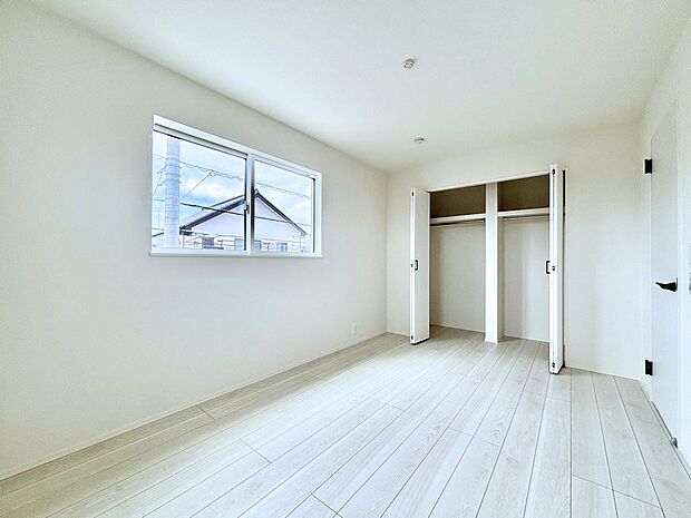 爽やかな日差しがお部屋全体を優しく包み込んでくれます