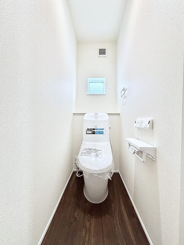トイレは1階と2階それぞれに配置されていてとても便利です。 