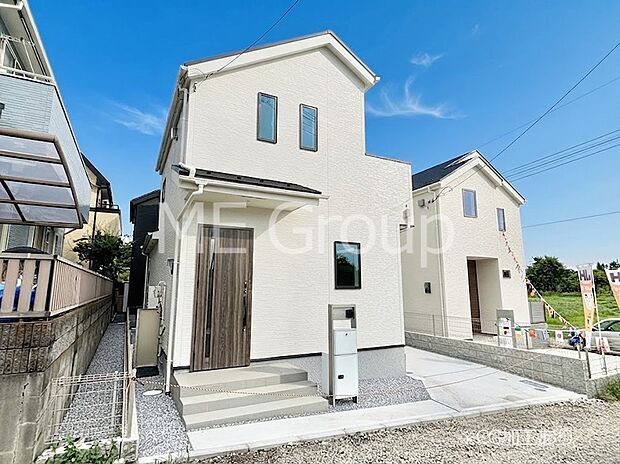 洗練された外観、上質な住空間が広がる室内は永く安心して過ごせる住居です。