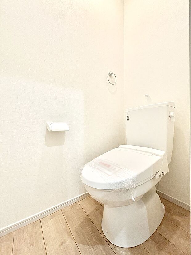 トイレは1階と2階それぞれに配置されていてとても便利です。 