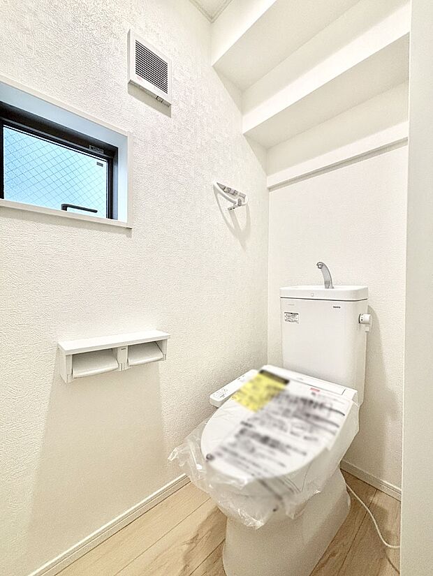 トイレは1階と2階それぞれに配置されていてとても便利です。