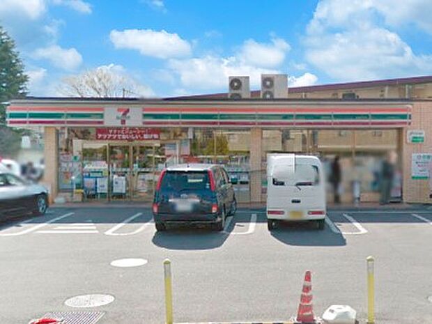 コンビニ 300m セブン-イレブン浦和元町2丁目店