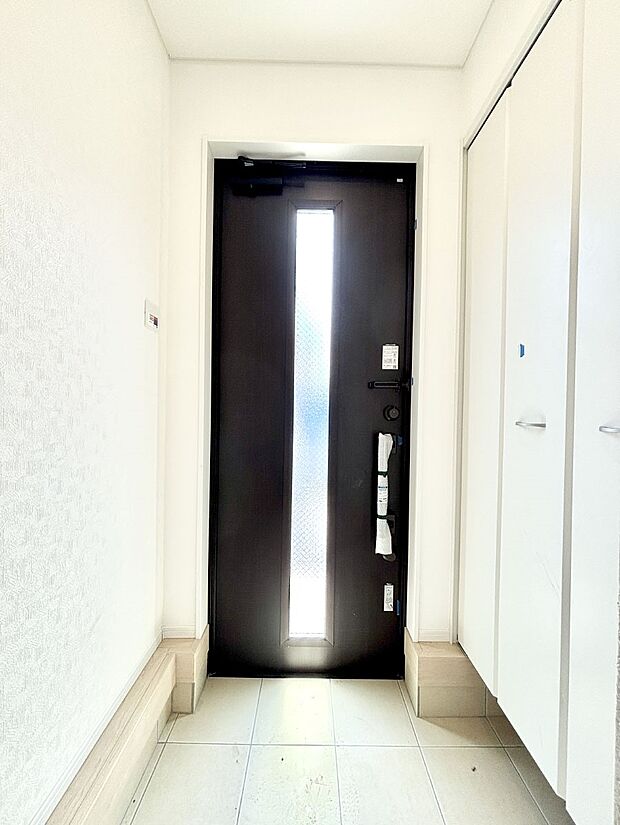 家族の帰宅やお客様をあたたかく迎える玄関
