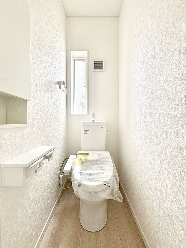 トイレは1階と2階それぞれに配置されていてとても便利です。 
